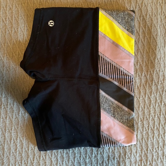 lululemon athletica Pants - Lululemon Size 4 shorts